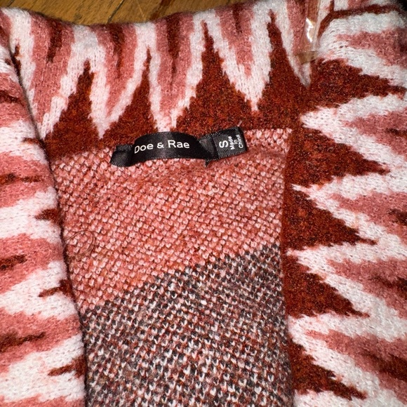 Doe & Rae Soft & Really Warm Rust Sweater Size Small - Picture 2 of 6